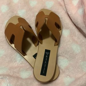 Steve Madden Greece Sandals in Cognac size 6.5